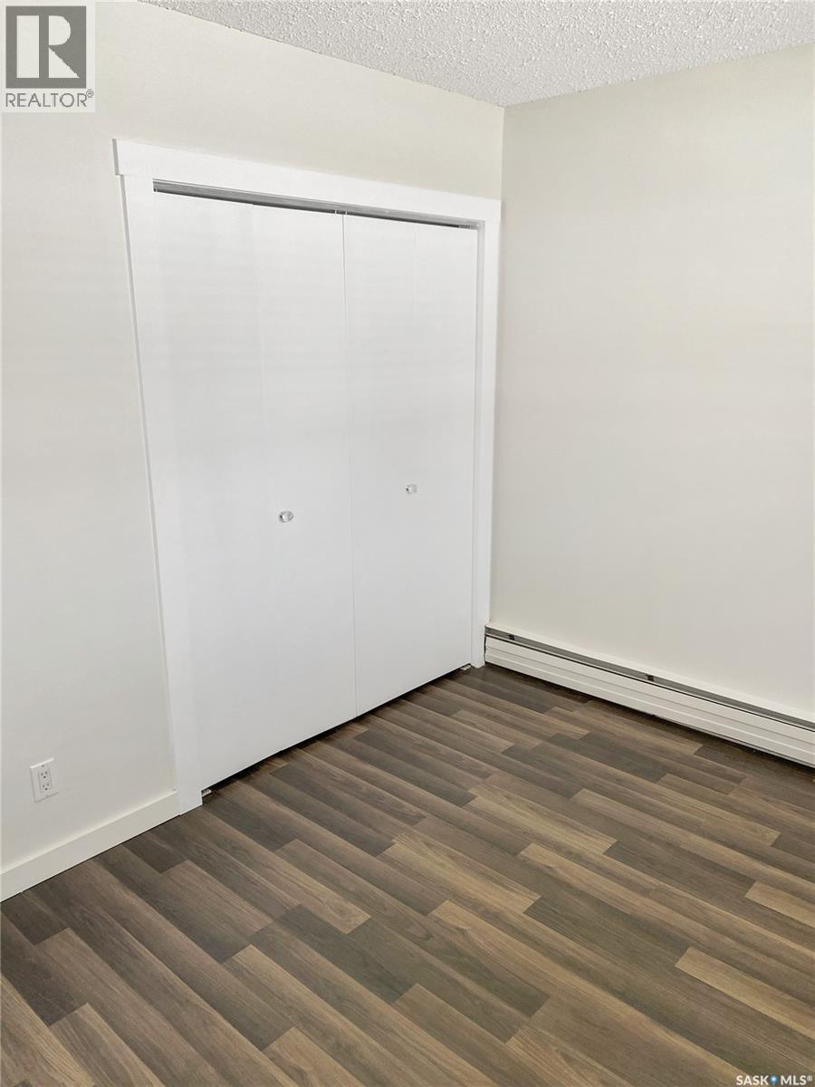 601 6th Avenue Ne, Swift Current, Saskatchewan  S9H 2M5 - Photo 14 - SK049257