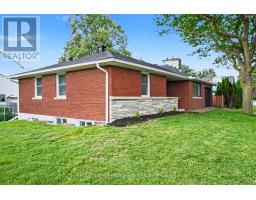 1305 AVENUE N AVENUE, Ottawa, Ontario
