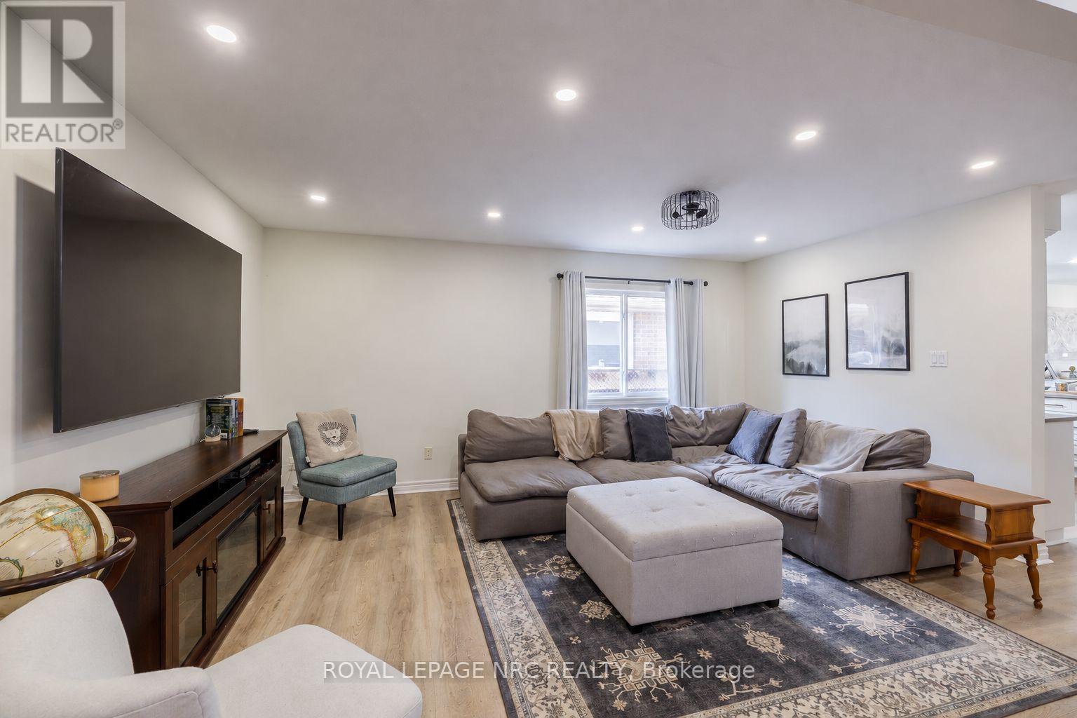 7621 Cameron Court, Niagara Falls, Ontario  L2H 3G9 - Photo 8 - X13826802