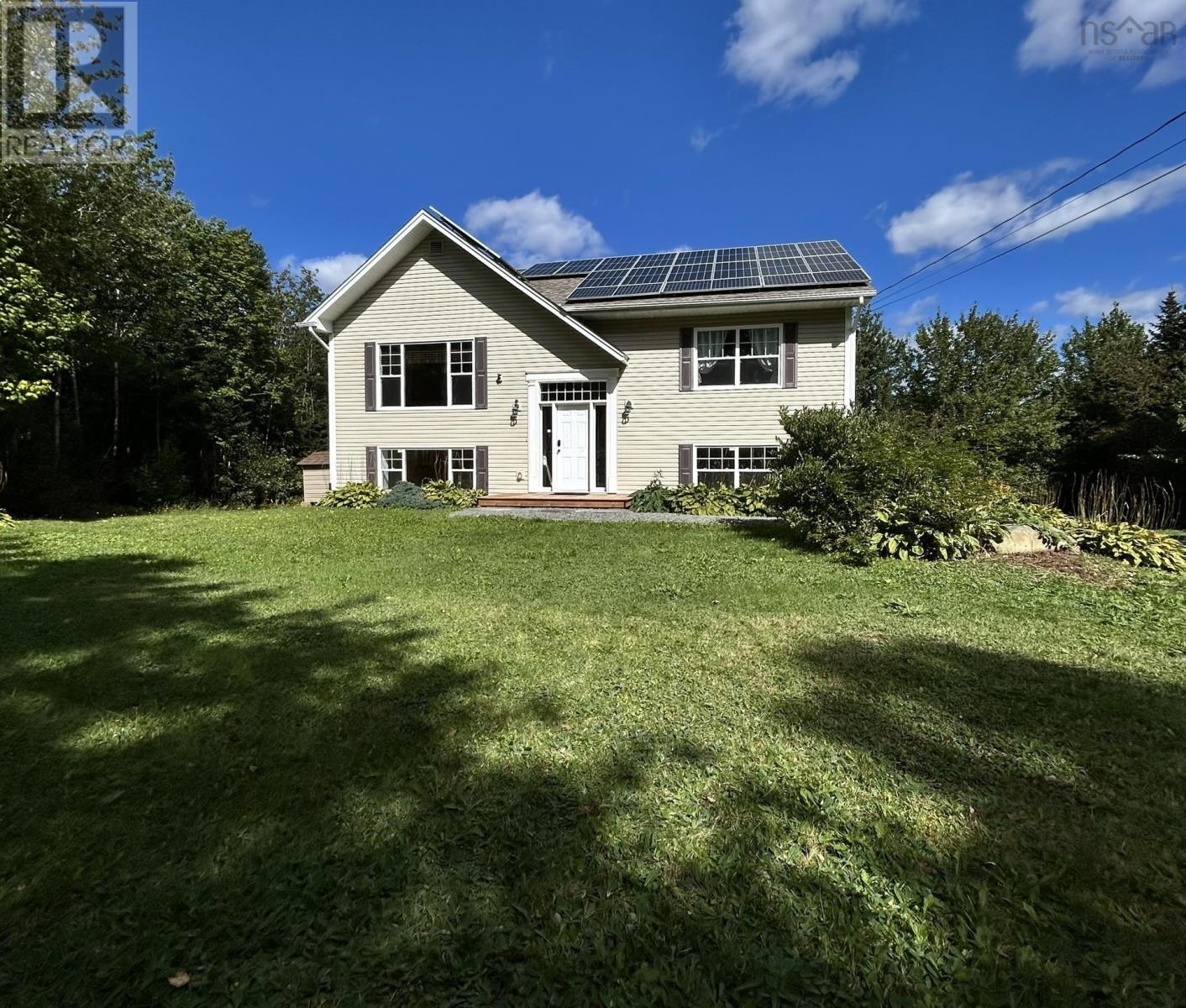 586 WEST PORTERS LAKE Road, porters lake, Nova Scotia
