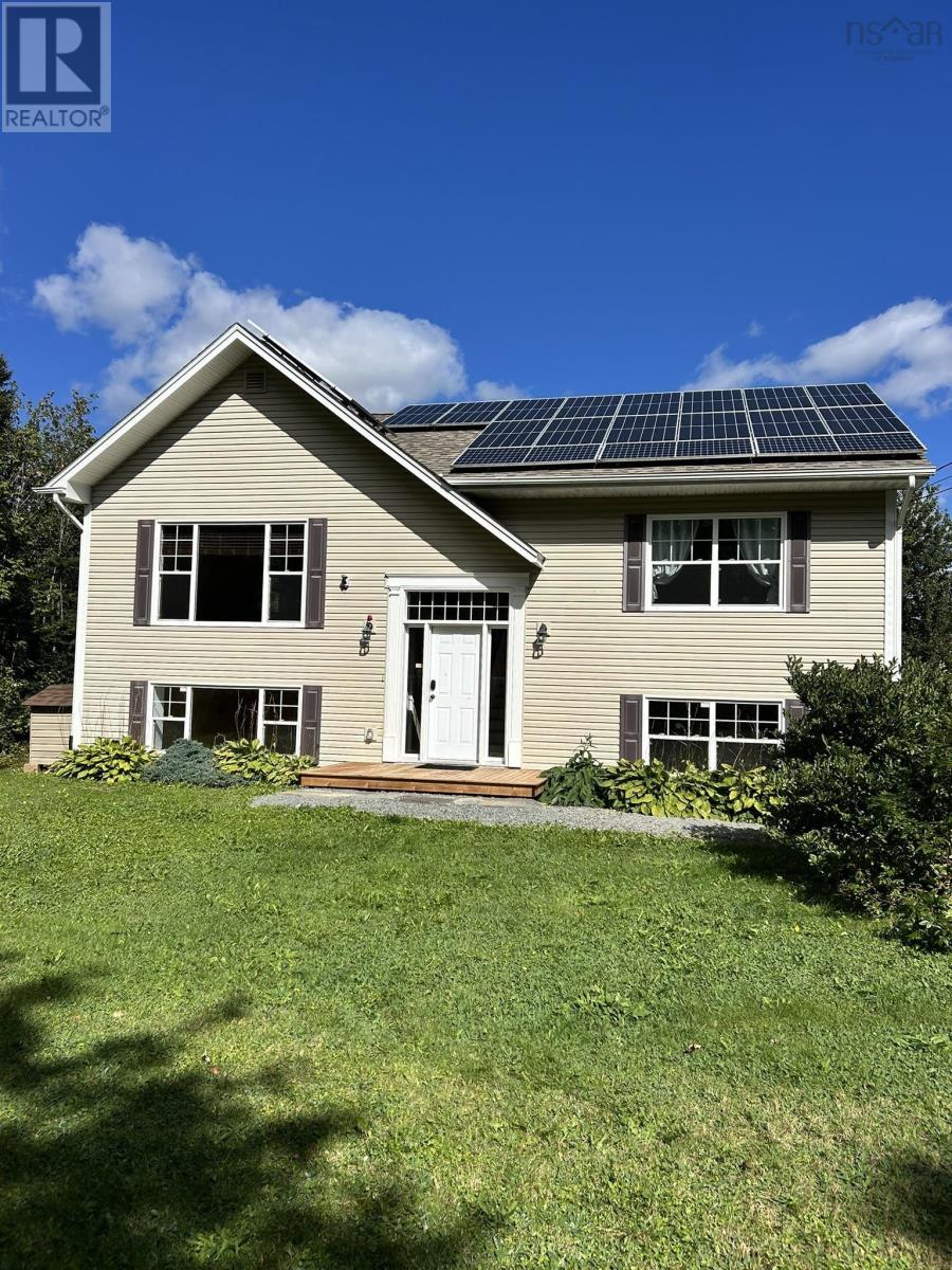 586 West Porters Lake Road, Porters Lake, Nova Scotia  B3E 1K5 - Photo 2 - 202624305
