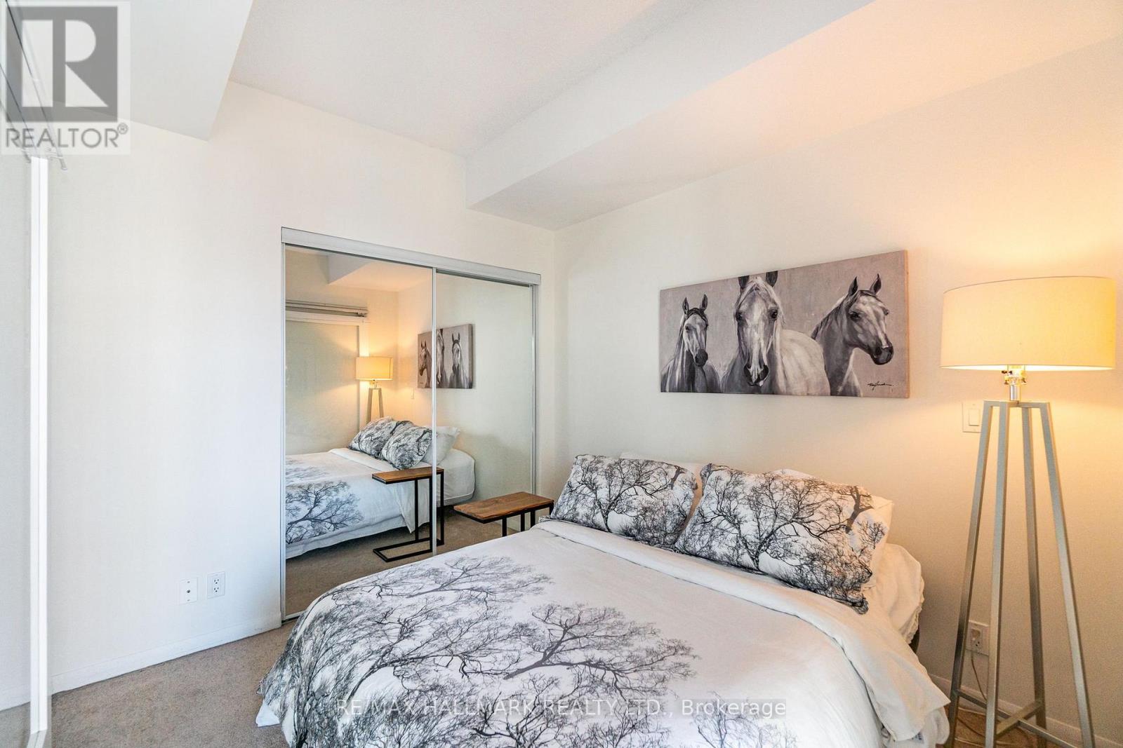 2307 - 832 Bay Street, Toronto, Ontario  M5S 1Z6 - Photo 3 - C13826796