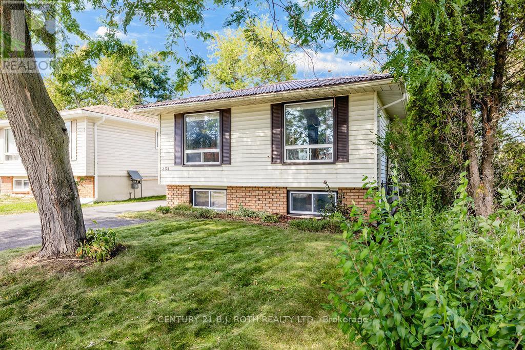 234 Oxford Street, Orillia, Ontario  L3V 1H7 - Photo 2 - S13826778
