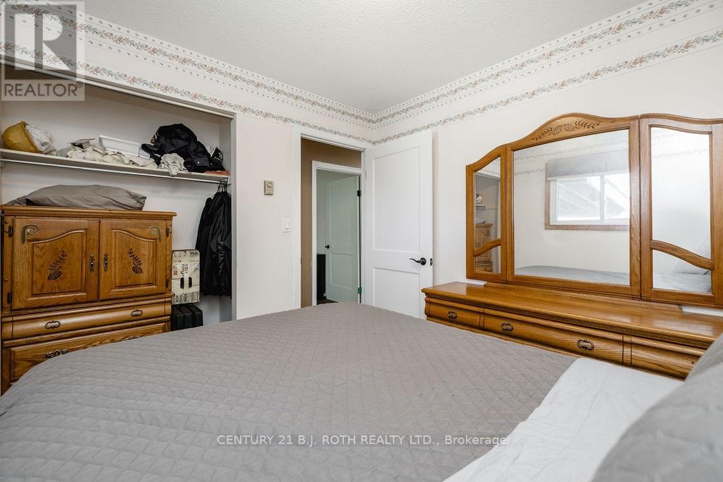 234 Oxford Street, Orillia, Ontario  L3V 1H7 - Photo 29 - S13826778