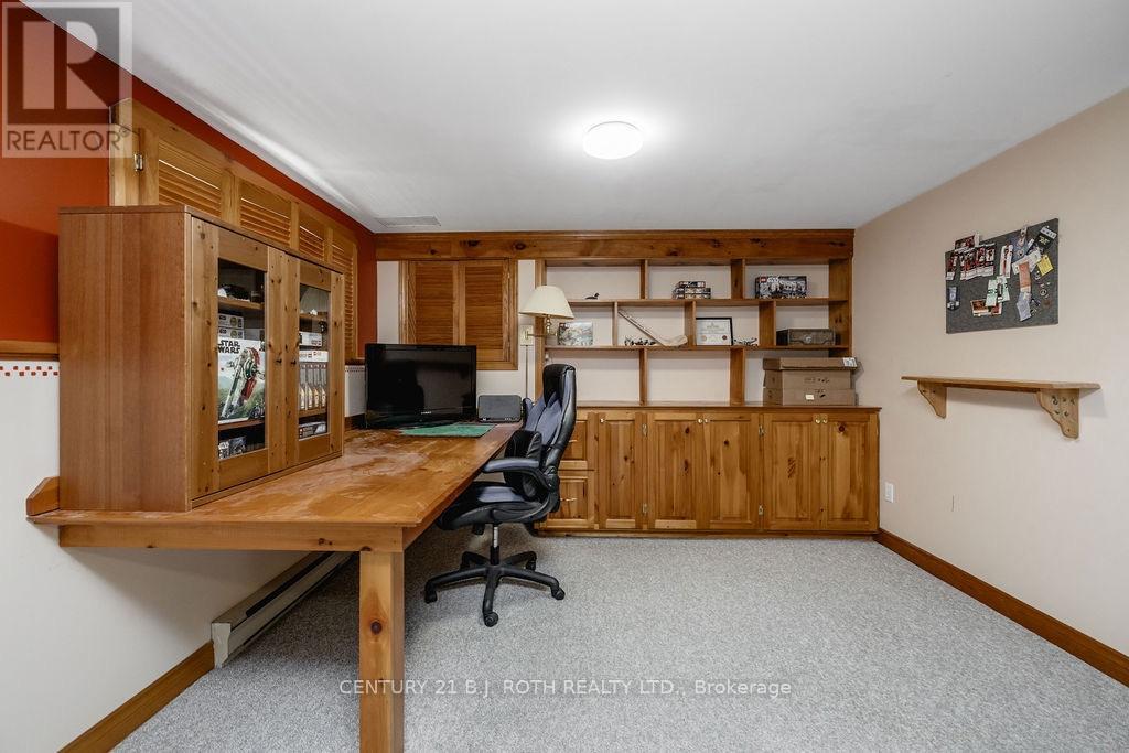 234 Oxford Street, Orillia, Ontario  L3V 1H7 - Photo 35 - S13826778
