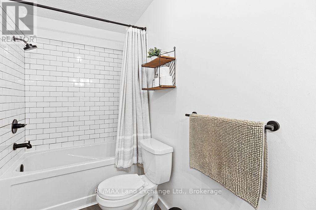 302 Bricker Street, Saugeen Shores, Ontario  N0H 2C1 - Photo 23 - X13826814
