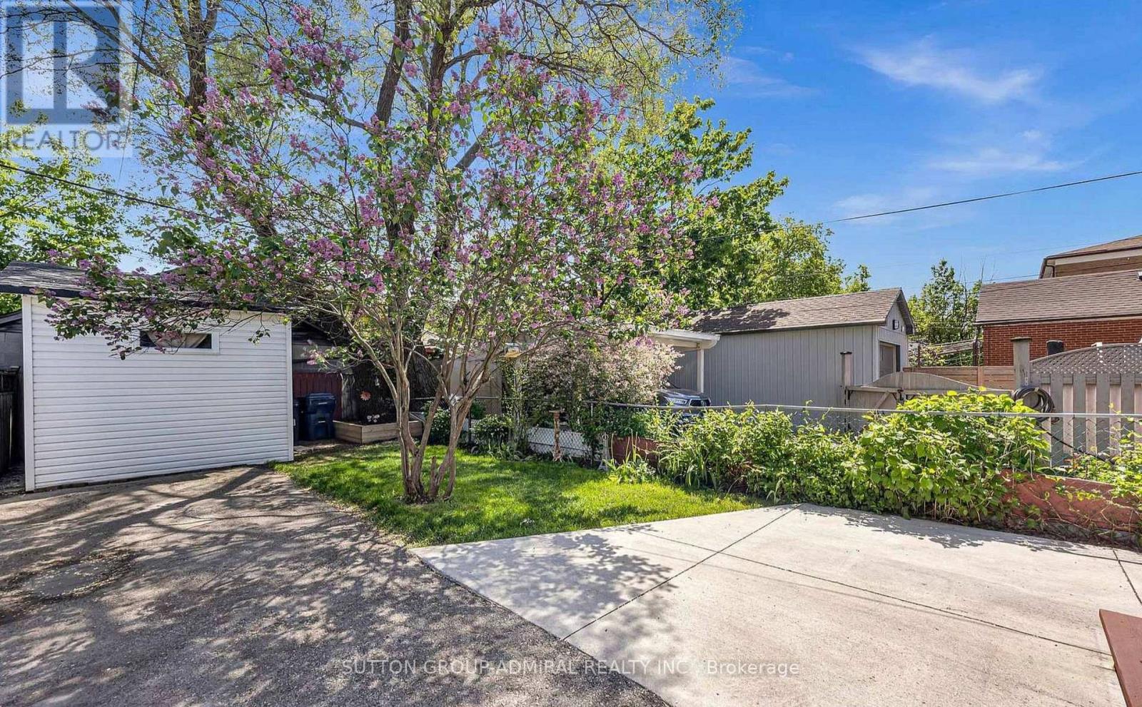 451 Whitmore Avenue, Toronto, Ontario  M6E 2N6 - Photo 21 - W13826792