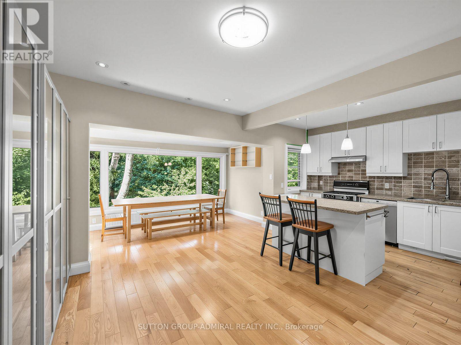 246 Ellis--Main Avenue, Toronto, Ontario  M6S 2X2 - Photo 3 - W13826794