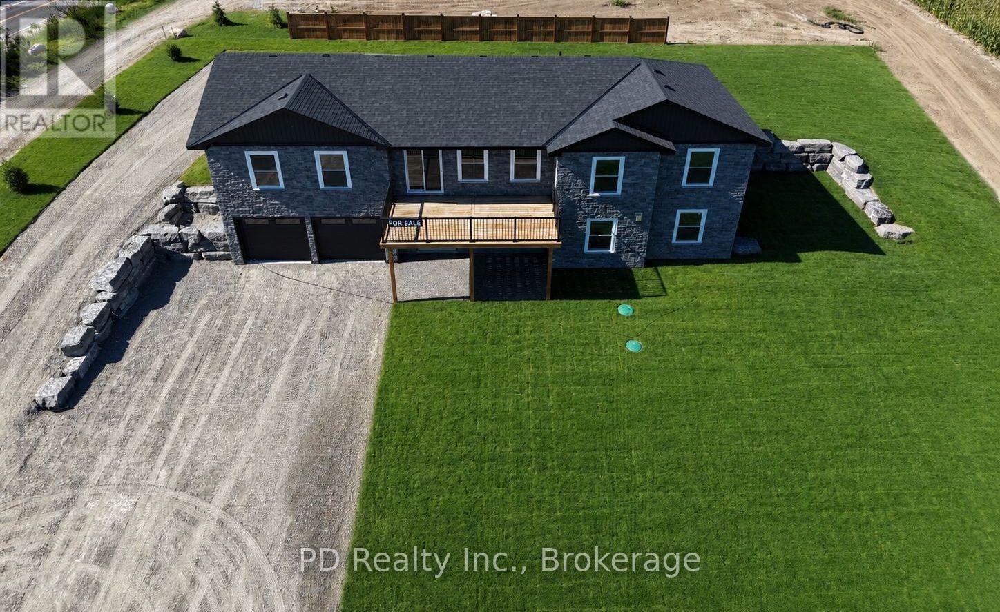 2467 Queen Mary Street, Cavan Monaghan, Ontario  L0A 1C0 - Photo 2 - X12954766