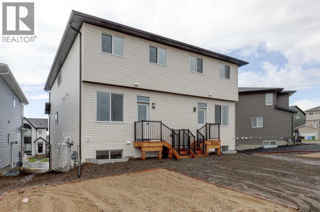 406 Carringvue Grove Nw, Calgary, Alberta  T3P 2L9 - Photo 33 - A2343638