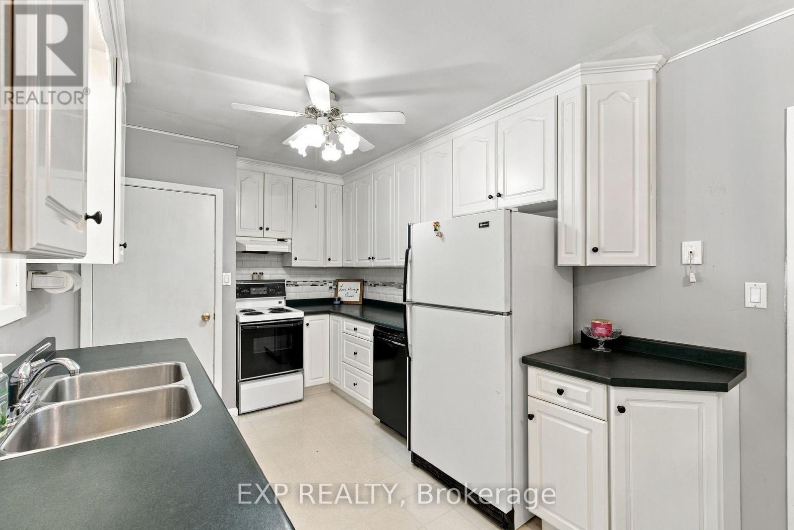 8800 Champlain Drive, Niagara Falls, Ontario  L2G 6Y6 - Photo 13 - X13826822
