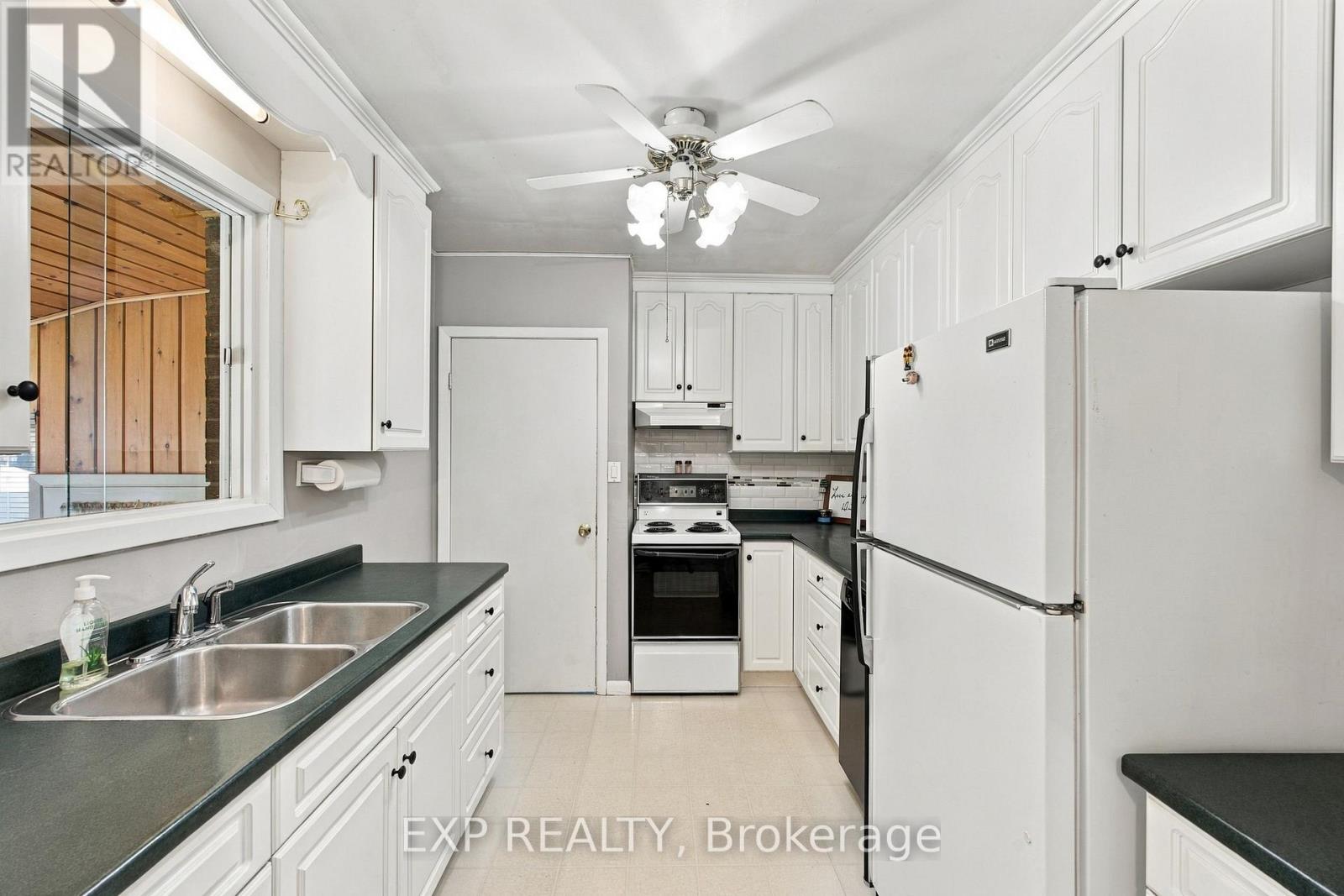 8800 Champlain Drive, Niagara Falls, Ontario  L2G 6Y6 - Photo 14 - X13826822