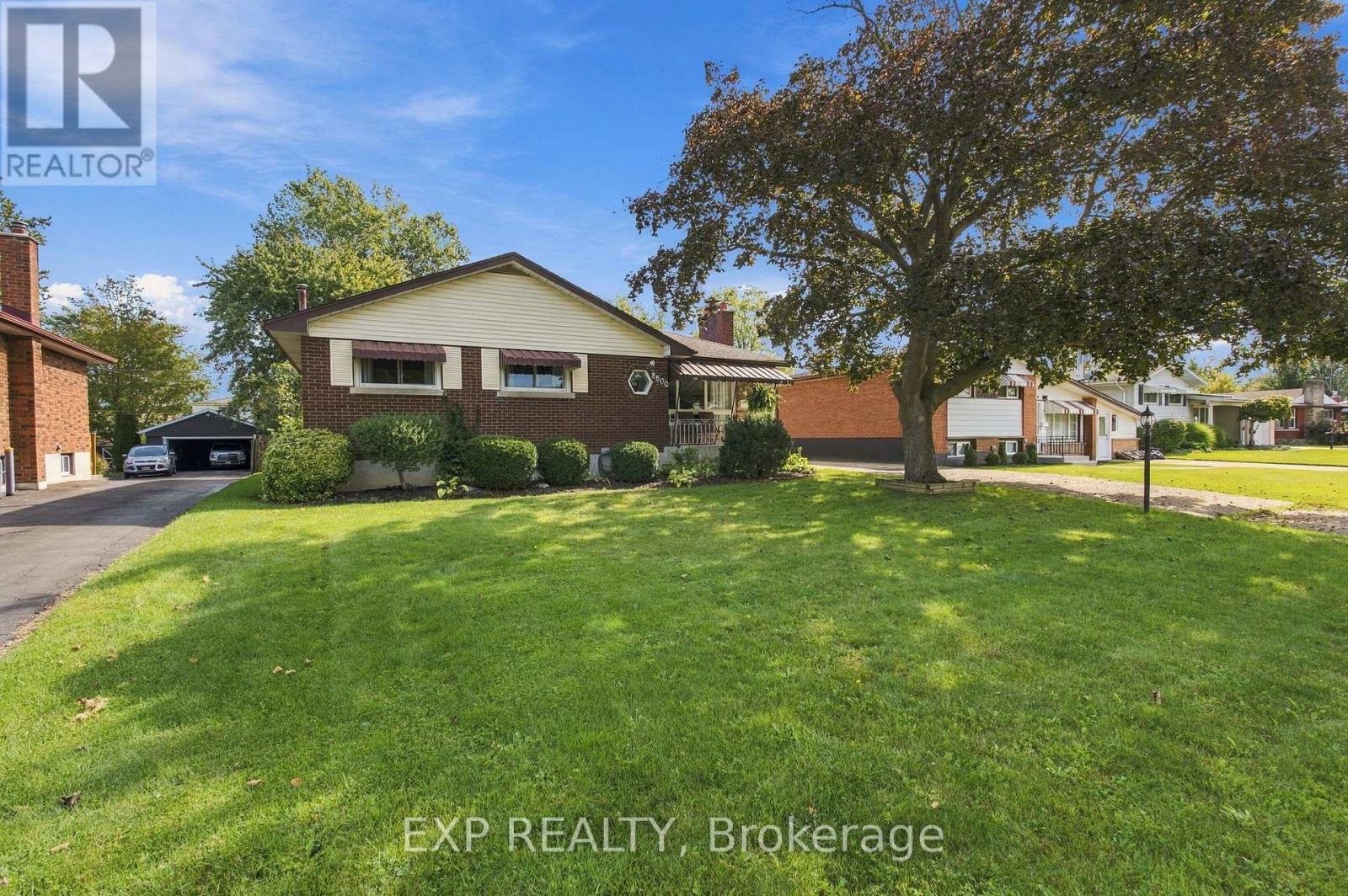 8800 Champlain Drive, Niagara Falls, Ontario  L2G 6Y6 - Photo 4 - X13826822