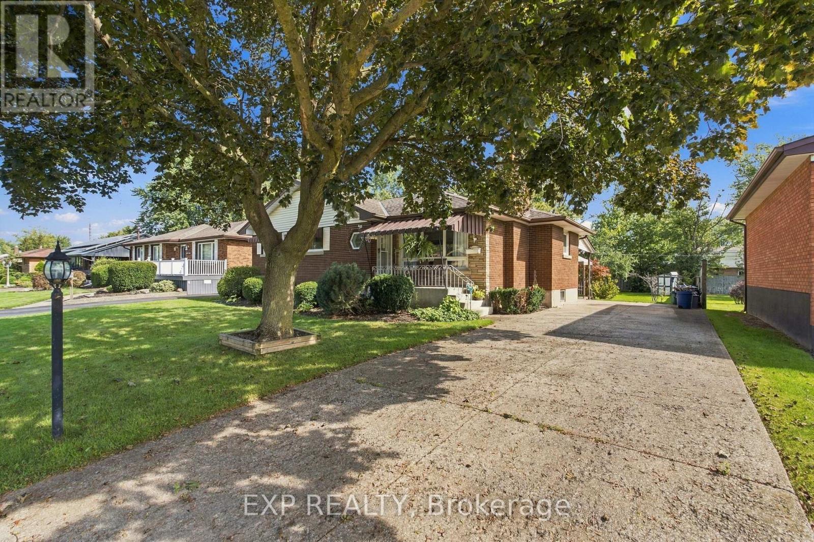 8800 Champlain Drive, Niagara Falls, Ontario  L2G 6Y6 - Photo 6 - X13826822