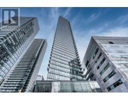 2009 - 832 BAY STREET, Toronto, Ontario