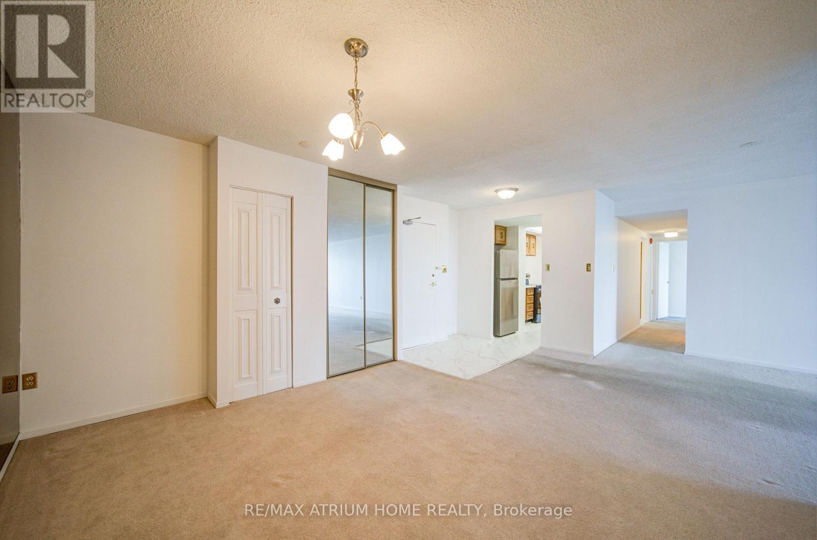 3131 Bridletowne Circle, Toronto, Ontario  M1W 2S9 - Photo 12 - E13826820