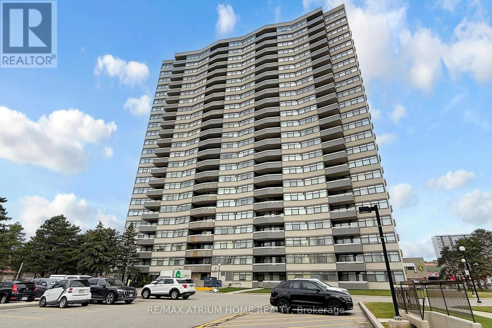 3131 Bridletowne Circle, Toronto, Ontario  M1W 2S9 - Photo 4 - E13826820