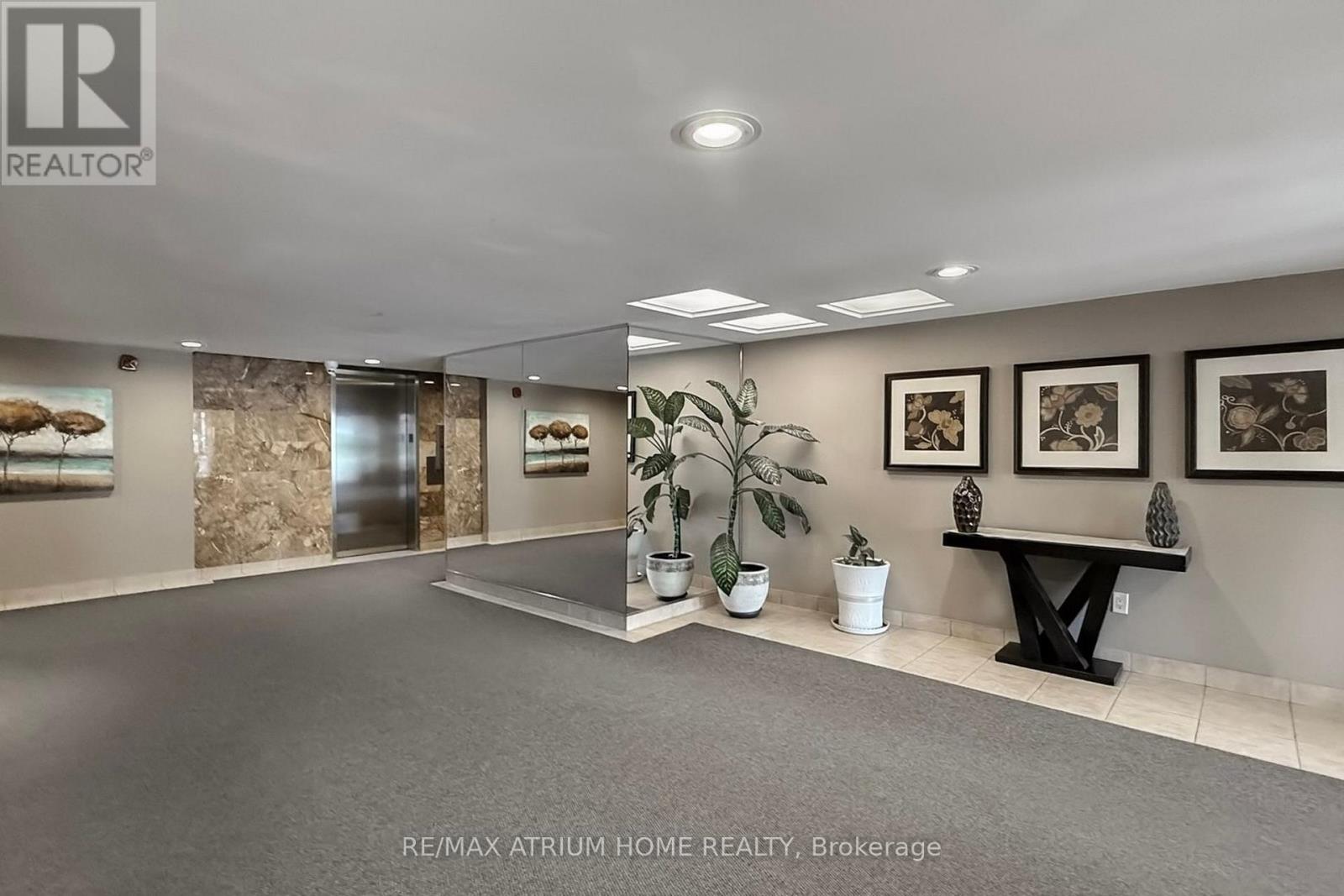 3131 Bridletowne Circle, Toronto, Ontario  M1W 2S9 - Photo 6 - E13826820