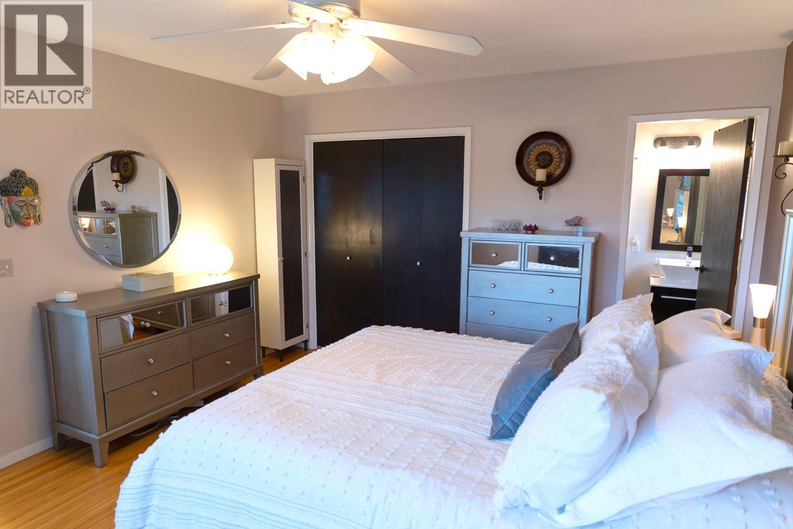 21776 Mountainview Crescent, Maple Ridge, British Columbia  V2X 3V1 - Photo 4 - R3169396