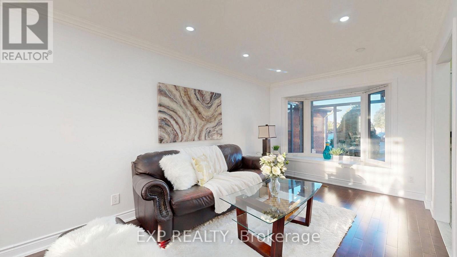 97 Jackman Crescent, Vaughan, Ontario  L4L 6P6 - Photo 5 - N13826842