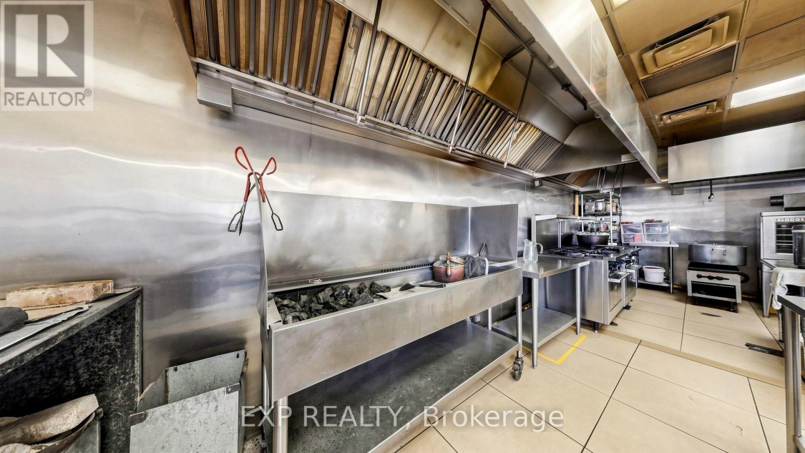 7 - 12960 Yonge Street, Richmond Hill, Ontario  L4E 3K2 - Photo 3 - N13610448