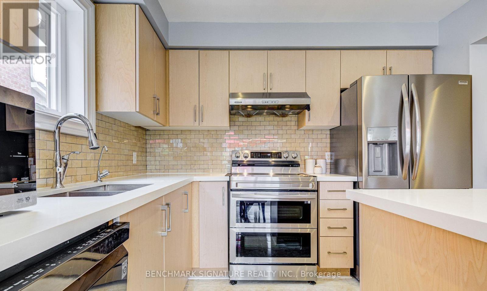 36 Twisted Oak Street, Brampton, Ontario  L6R 1T1 - Photo 20 - W13826844