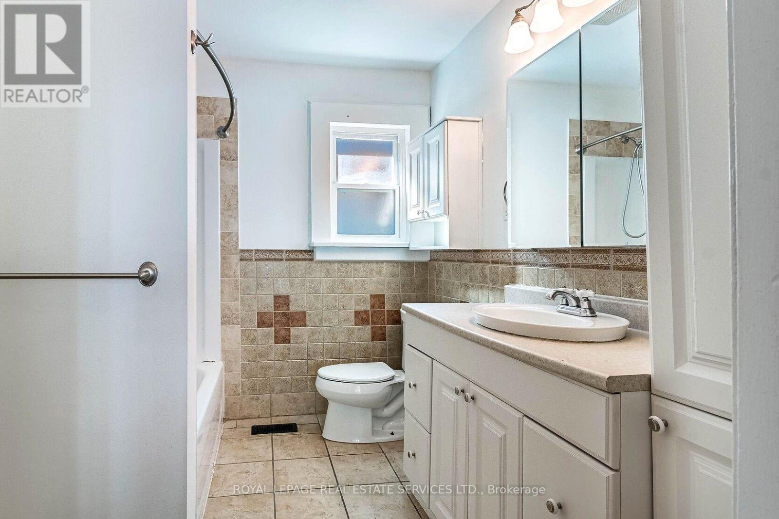 37 Seventeenth Street, Toronto, Ontario  M8V 3K2 - Photo 31 - W13765714
