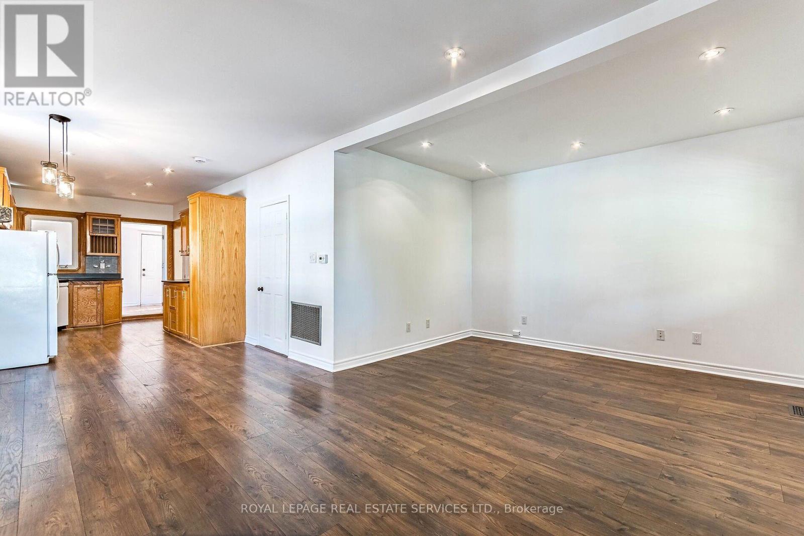37 Seventeenth Street, Toronto, Ontario  M8V 3K2 - Photo 8 - W13765714