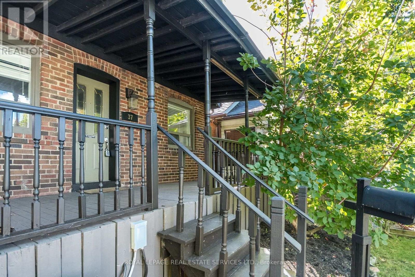 37 Seventeenth Street, Toronto, Ontario  M8V 3K2 - Photo 5 - W13765714