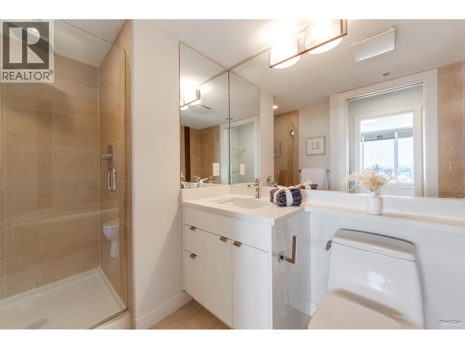 1106 2978 Glen Drive, Coquitlam, British Columbia  V3B 0C3 - Photo 9 - R3168070