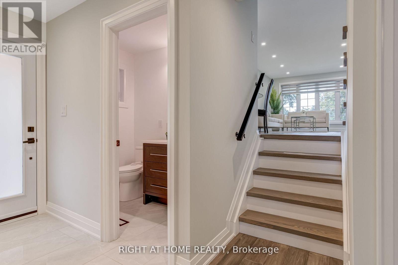 260 Louis Drive, Mississauga, Ontario  L5B 1Y9 - Photo 17 - W13826878