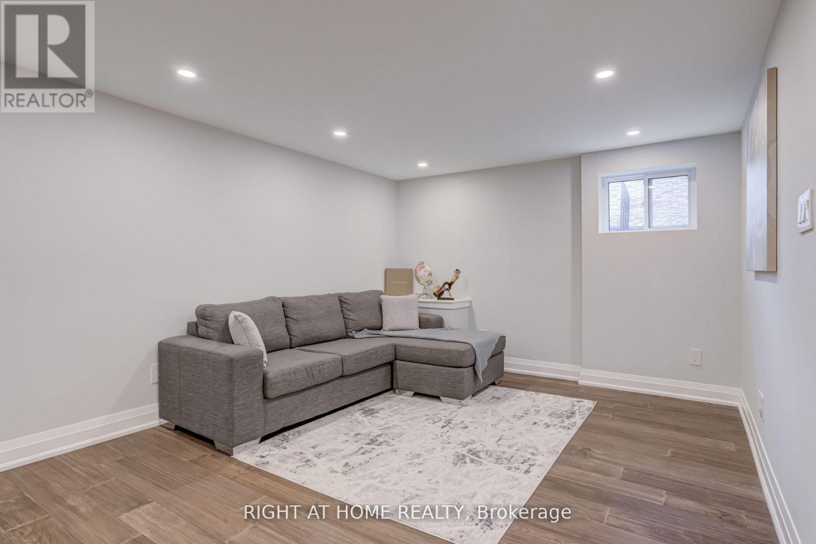 260 Louis Drive, Mississauga, Ontario  L5B 1Y9 - Photo 27 - W13826878