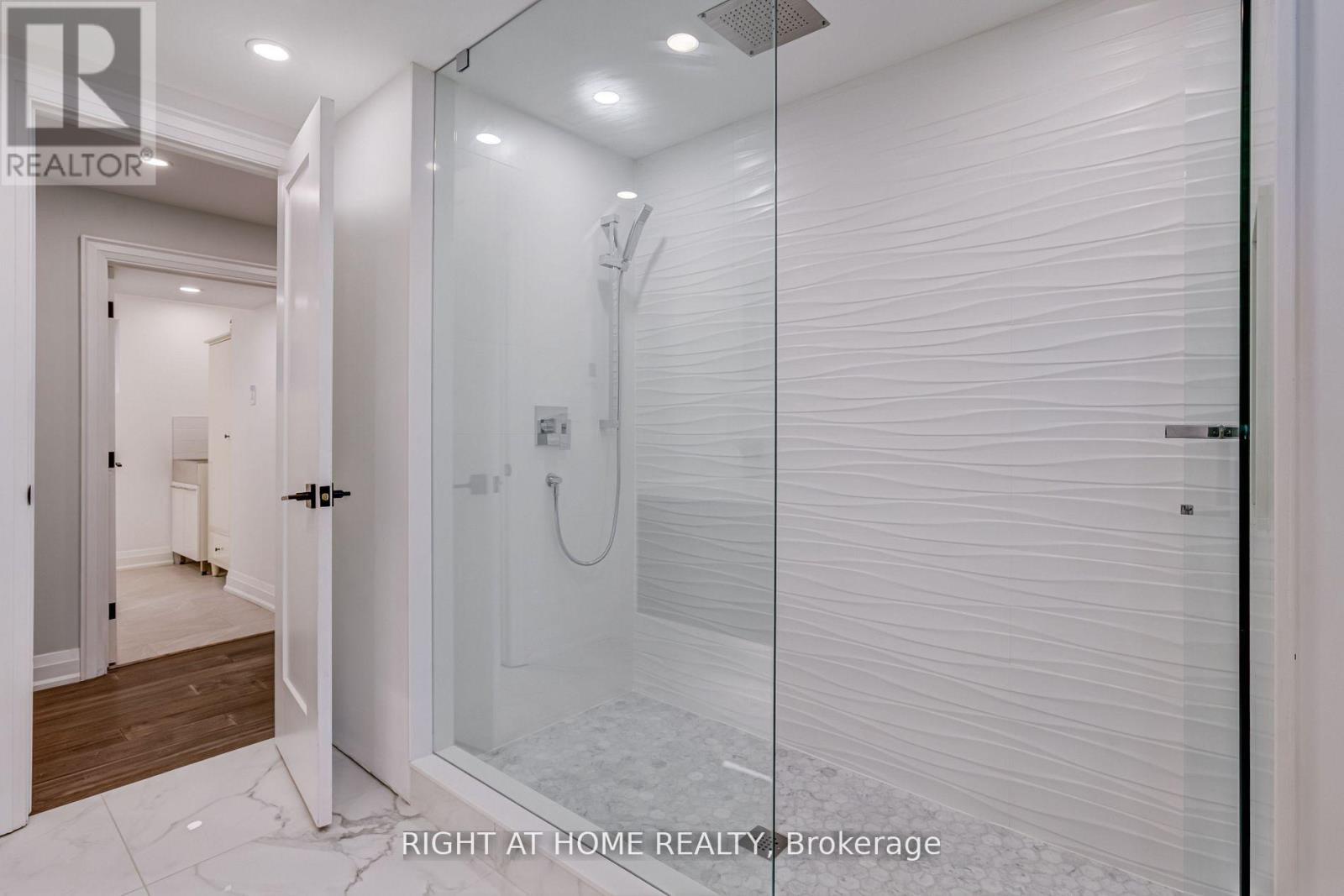 260 Louis Drive, Mississauga, Ontario  L5B 1Y9 - Photo 28 - W13826878