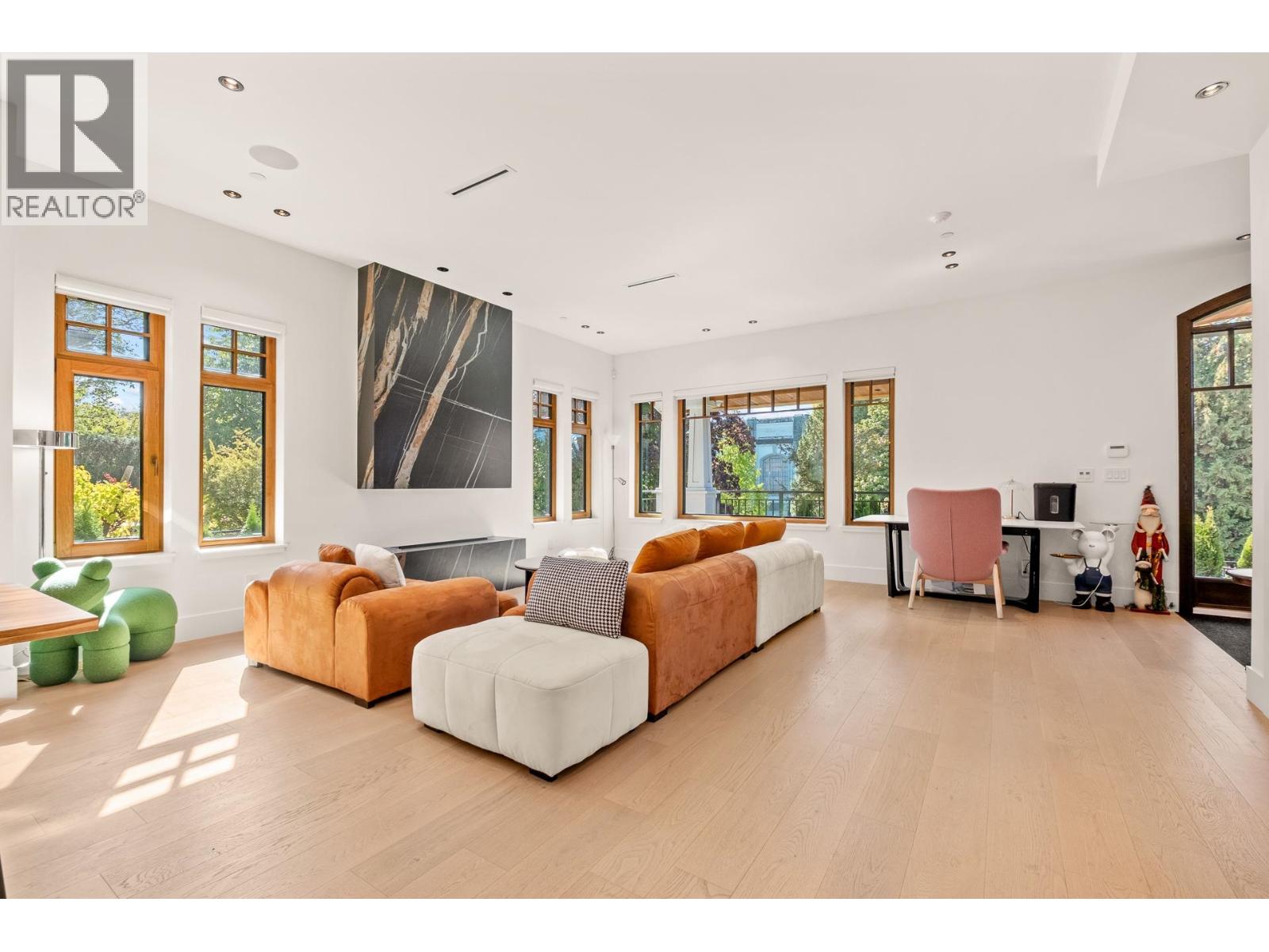 2051 W King Edward Avenue, Vancouver, British Columbia  V6J 2W8 - Photo 4 - R3169285