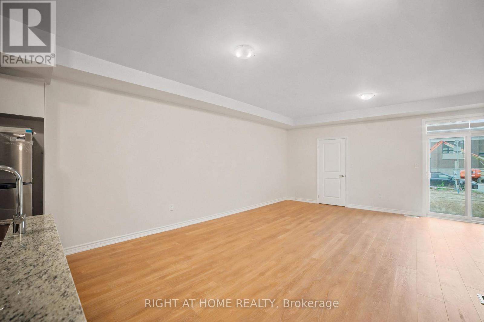 1128 Periwinkle Crescent, Woodstock, Ontario  N4T 0R5 - Photo 13 - X13826876