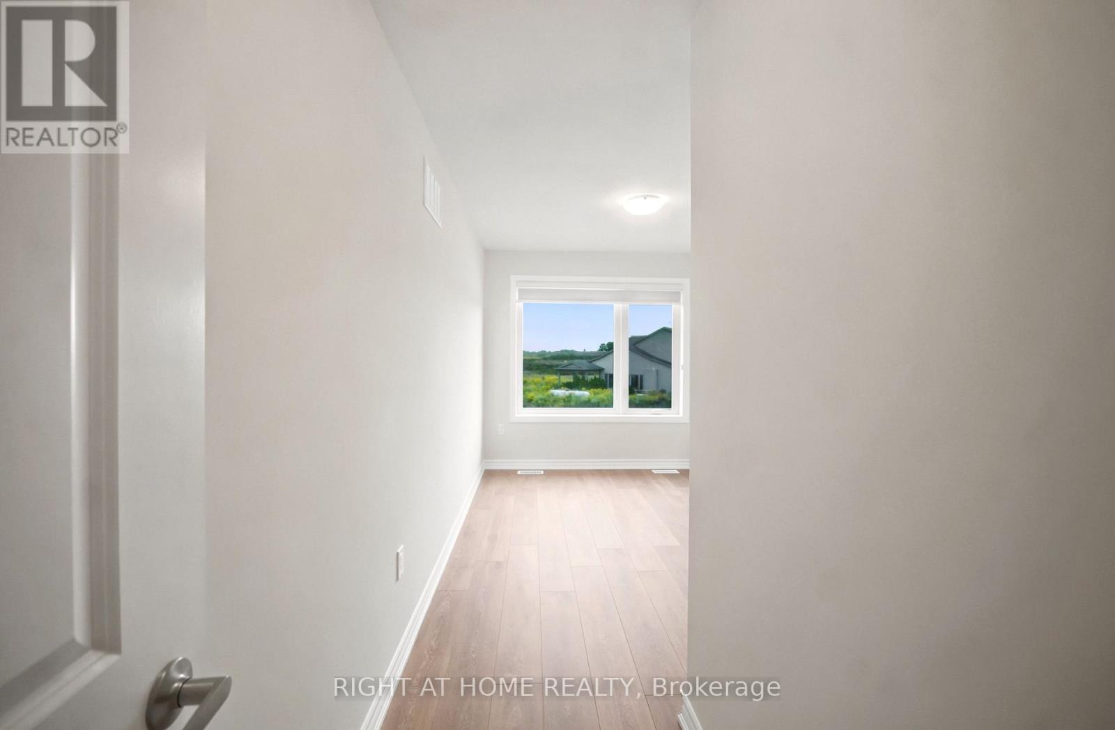 1128 Periwinkle Crescent, Woodstock, Ontario  N4T 0R5 - Photo 16 - X13826876