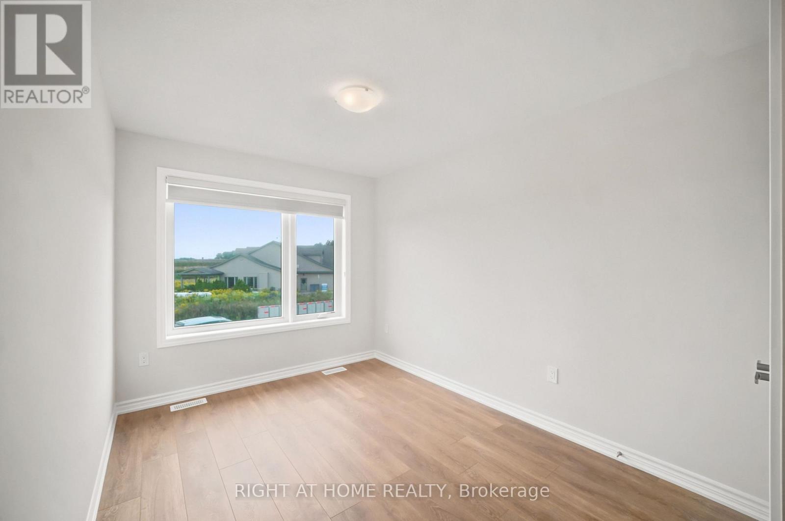 1128 Periwinkle Crescent, Woodstock, Ontario  N4T 0R5 - Photo 17 - X13826876