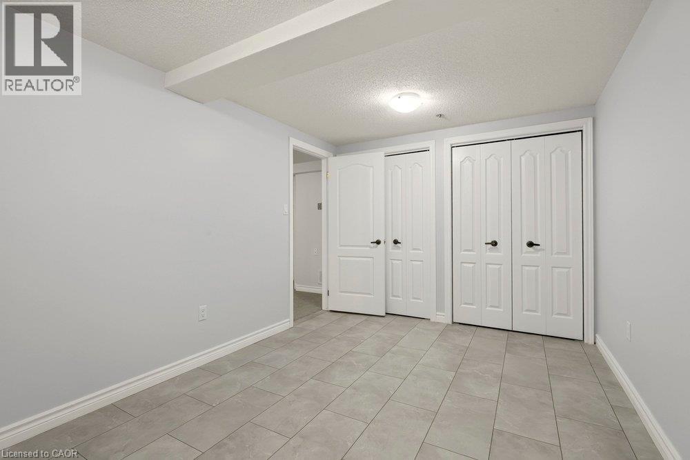 175 Fiddlers Green Drive Unit# 19, Ancaster, Ontario  L9G 4X7 - Photo 39 - 40866505