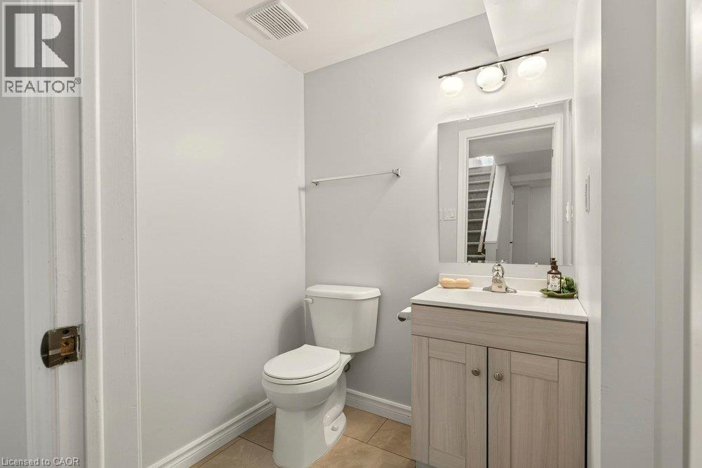 175 Fiddlers Green Drive Unit# 19, Ancaster, Ontario  L9G 4X7 - Photo 43 - 40866505
