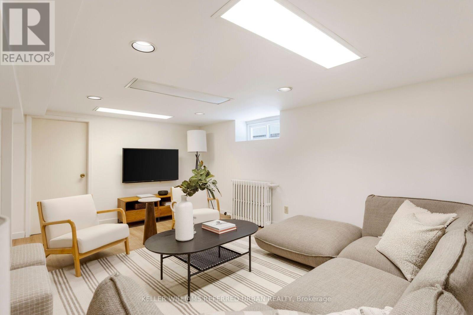 30 Baby Point Road, Toronto, Ontario  M6S 2G1 - Photo 42 - W13826584