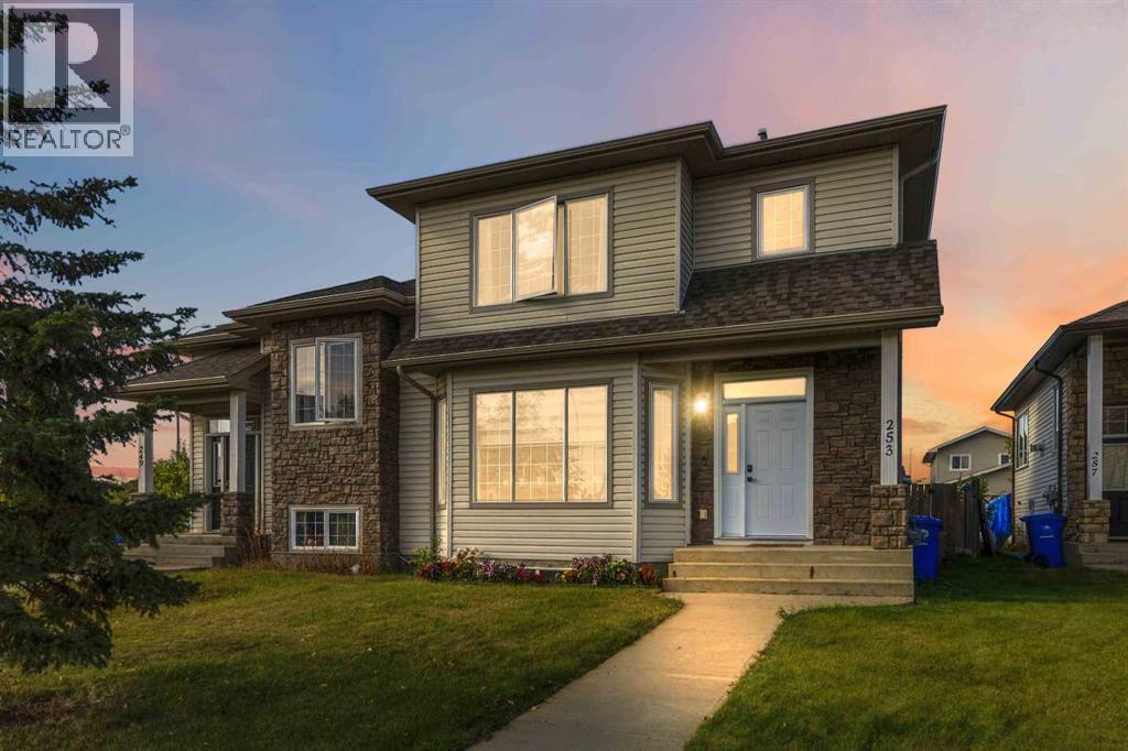 253 Grosbeak Way