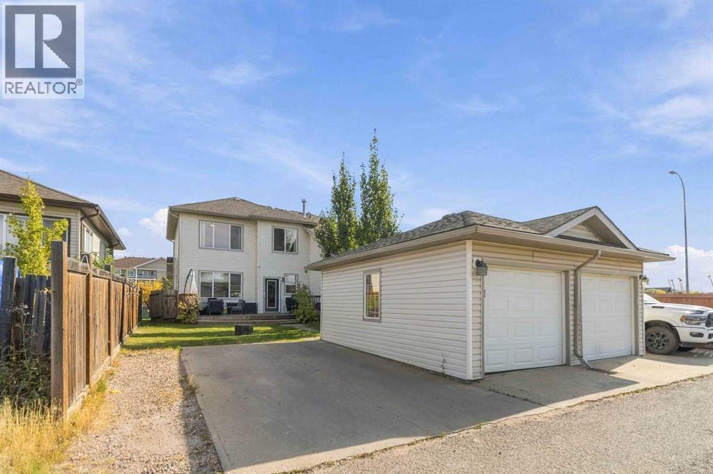 253 Grosbeak Way