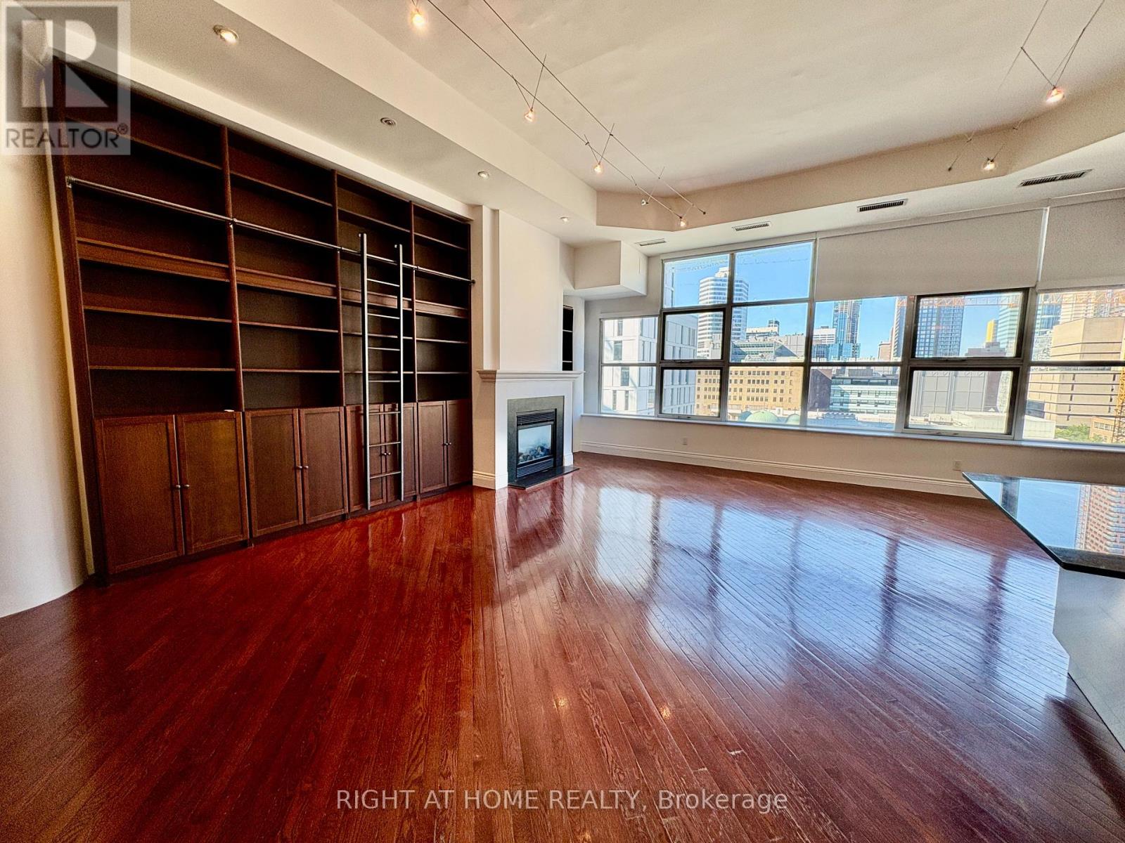 808 - 155 Dalhousie Street, Toronto, Ontario  M5B 2P7 - Photo 10 - C13826896