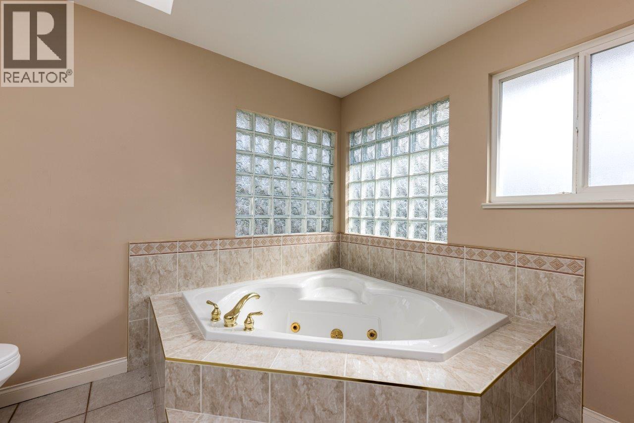 449 E 16th Street, North Vancouver, British Columbia  V7L 2T4 - Photo 20 - R3169537