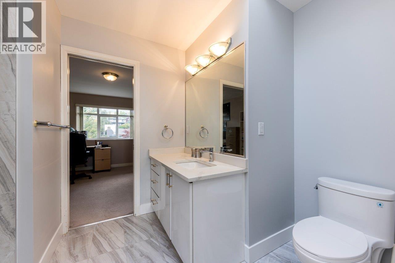 449 E 16th Street, North Vancouver, British Columbia  V7L 2T4 - Photo 22 - R3169537