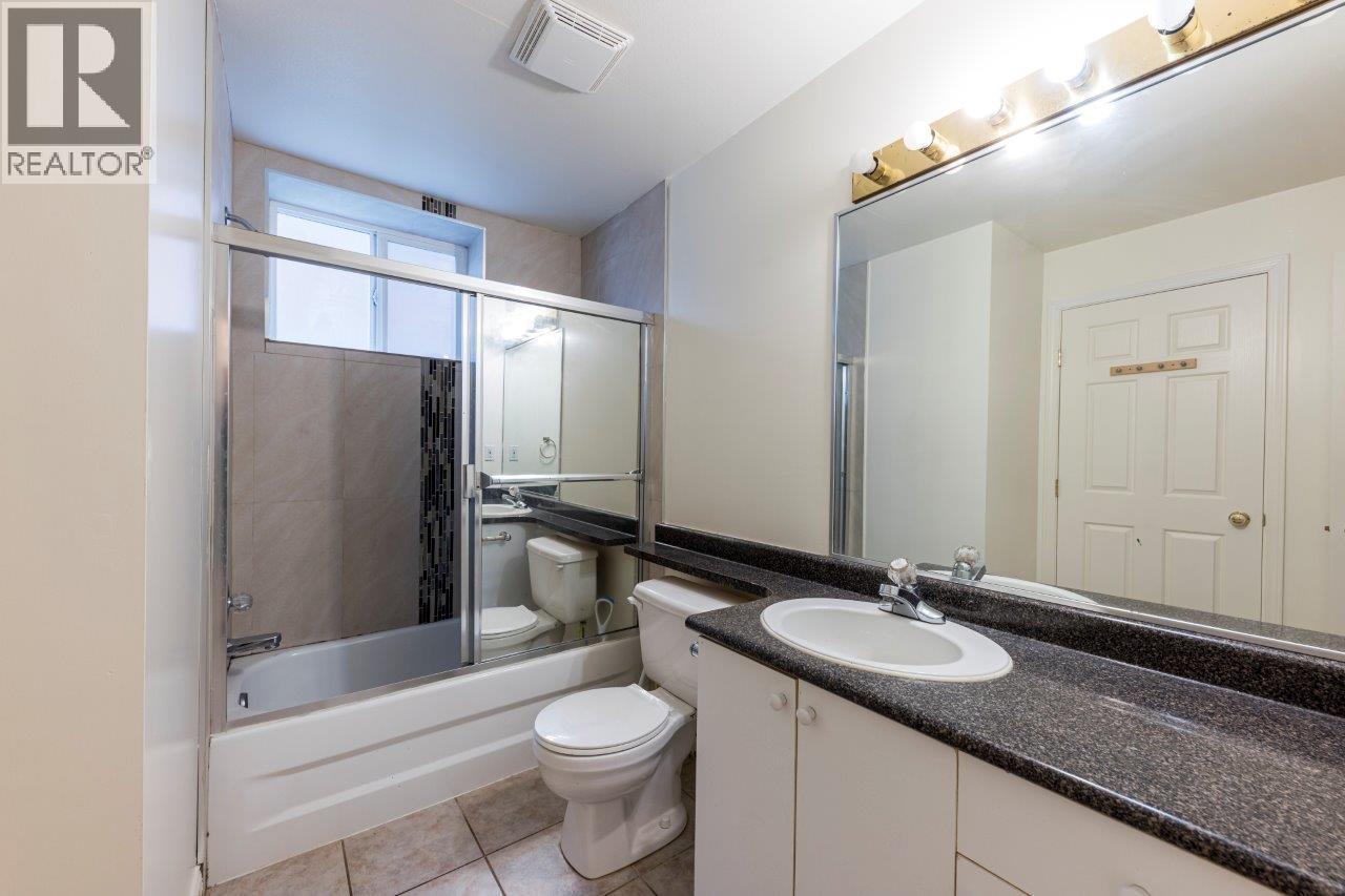 449 E 16th Street, North Vancouver, British Columbia  V7L 2T4 - Photo 32 - R3169537