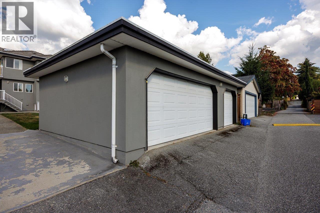 449 E 16th Street, North Vancouver, British Columbia  V7L 2T4 - Photo 38 - R3169537
