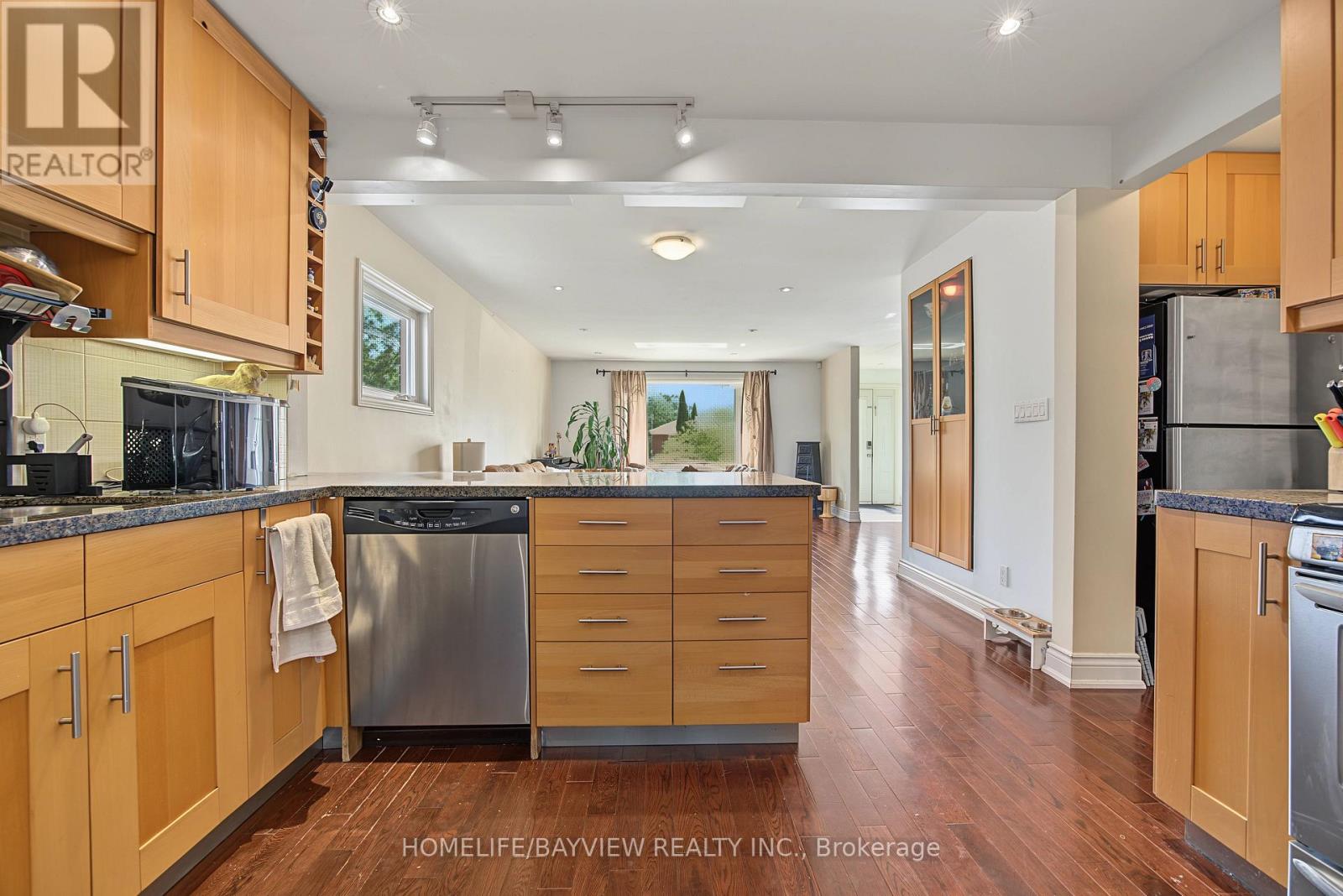 46 Acton Avenue, Toronto, Ontario  M3H 4G8 - Photo 17 - C13826174