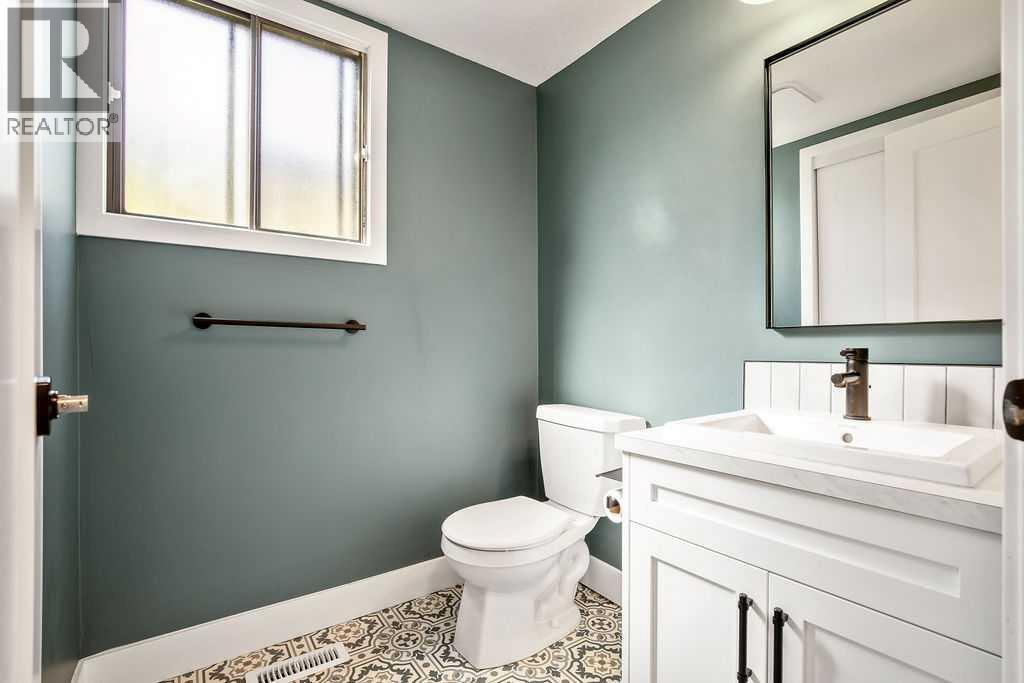 68 Falconridge Close Ne, Calgary, Alberta  T3J 1A7 - Photo 27 - A2341671