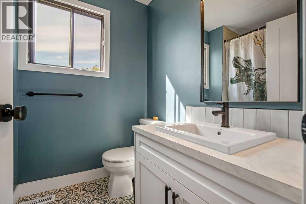 68 Falconridge Close Ne, Calgary, Alberta  T3J 1A7 - Photo 36 - A2341671